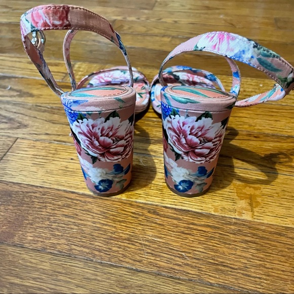 Floral block heels - Picture 9 of 10